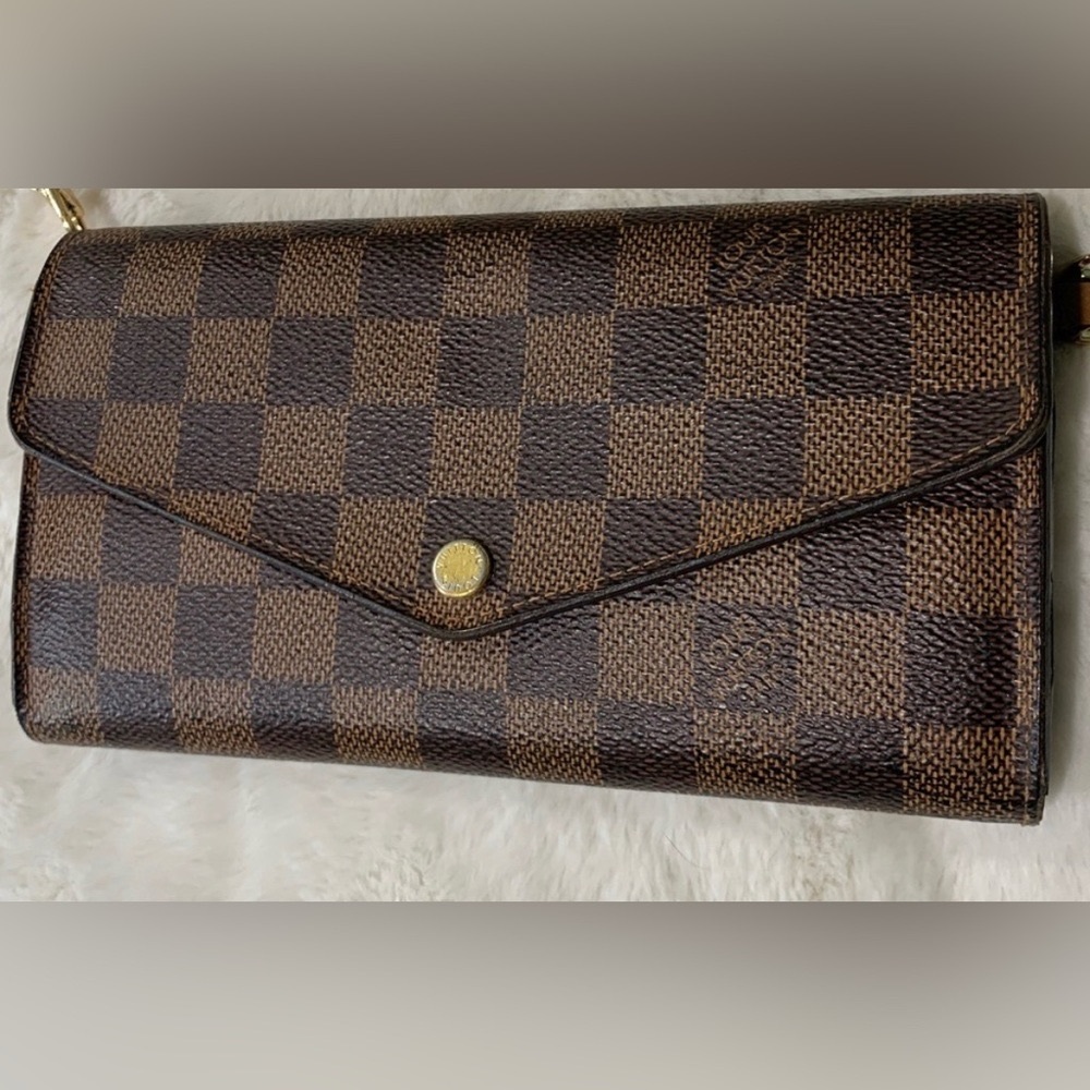 Louis Vuitton Medium Brown Canvas Damier Ebene Sarah Wallet